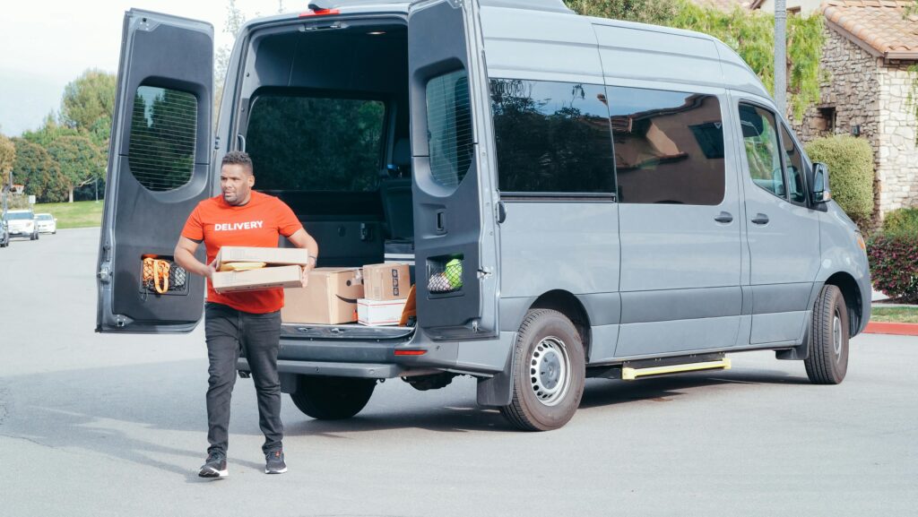 Fast and reliable express delivery from Dubai to Bahrain for urgent shipments.